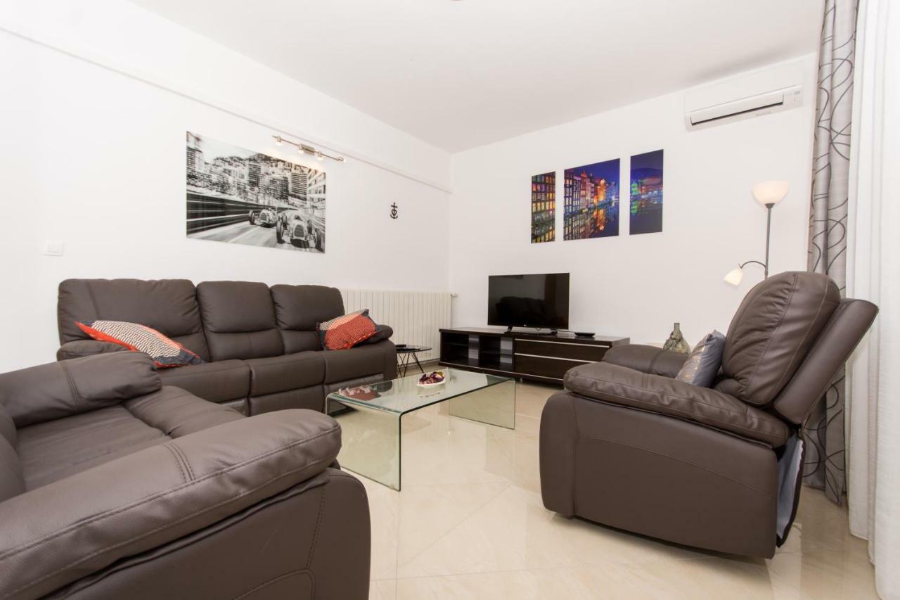 Holiday Home Ruzmarin Trogir Bagian luar foto
