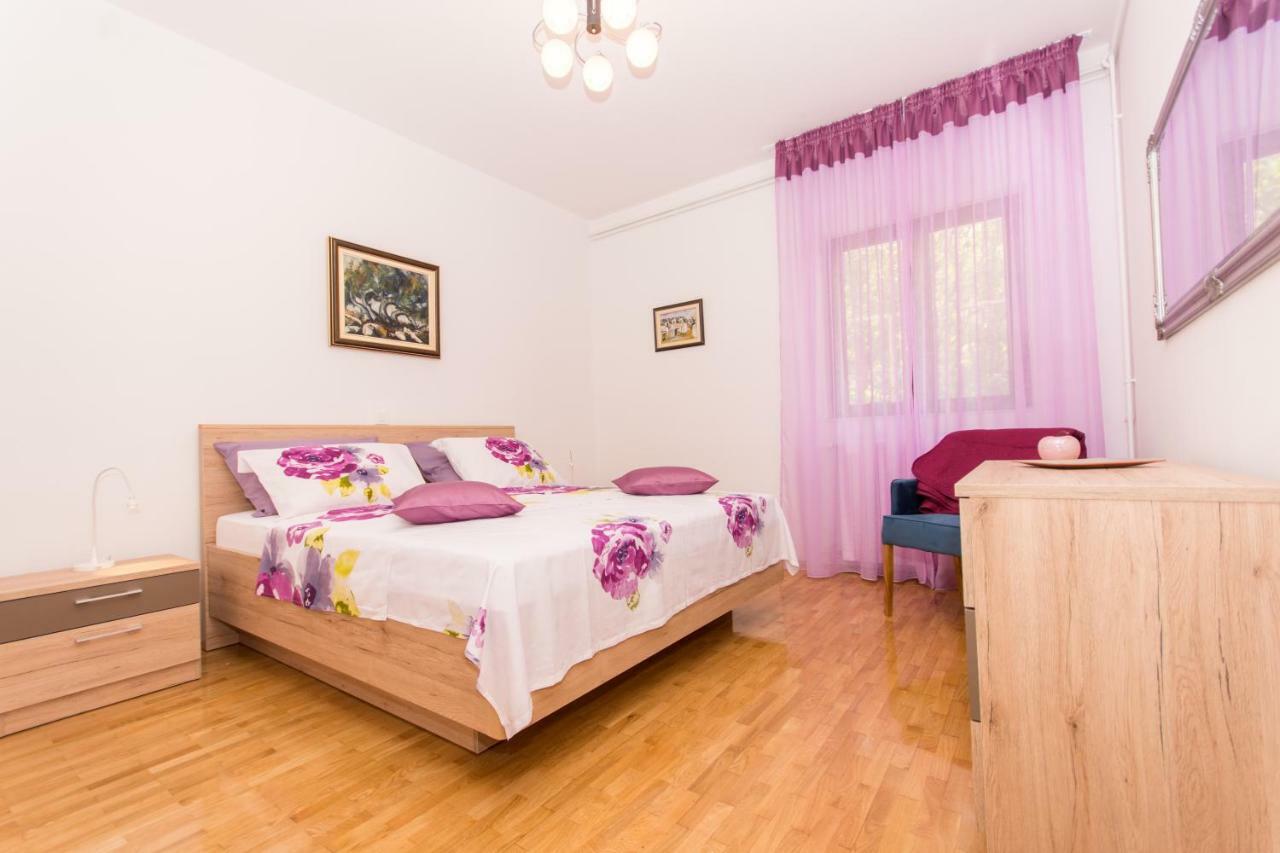 Holiday Home Ruzmarin Trogir Bagian luar foto